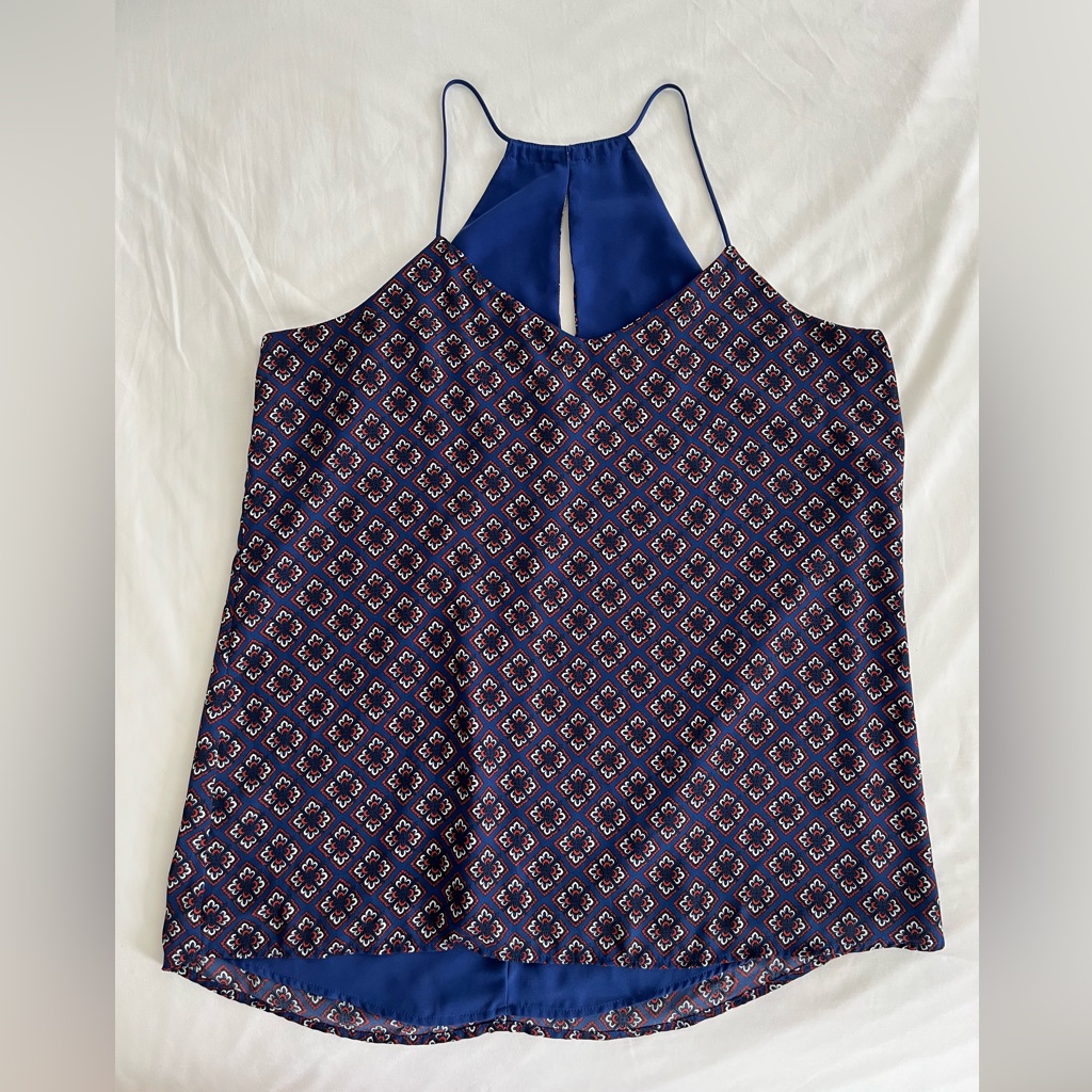 Reversible Top
